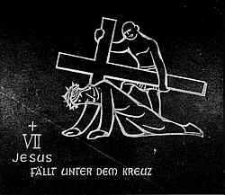 Jesus f&auml;llt unter dem Kreuz